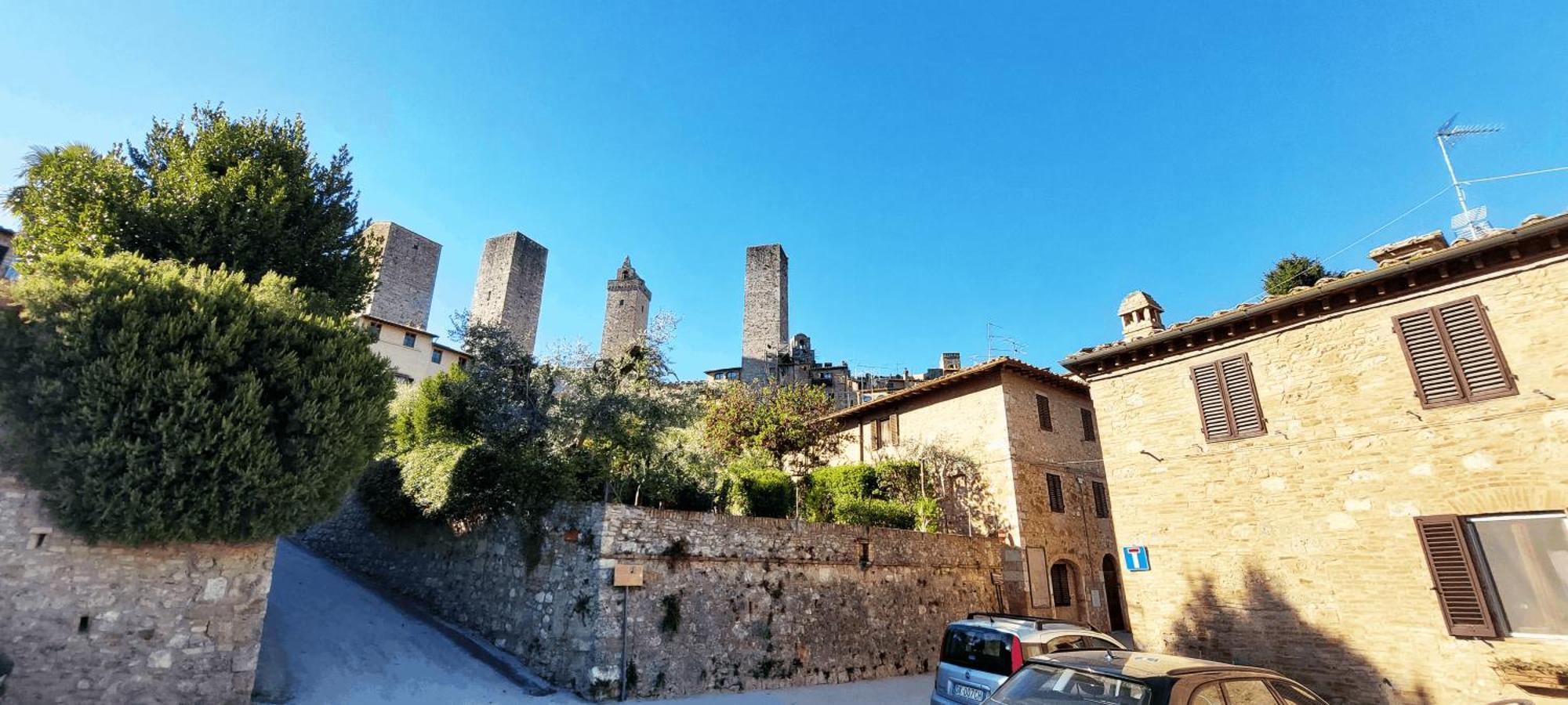 Casa Nel Centro Storico Apartment ซานจีมิญญาโน ภายนอก รูปภาพ