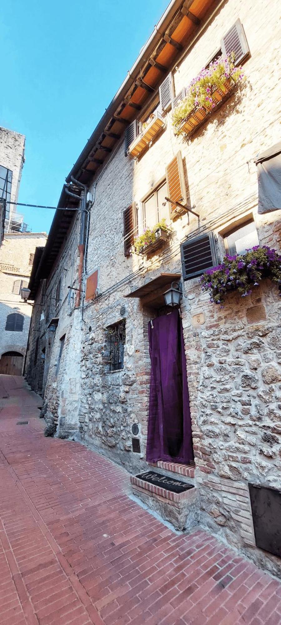 Casa Nel Centro Storico Apartment ซานจีมิญญาโน ภายนอก รูปภาพ