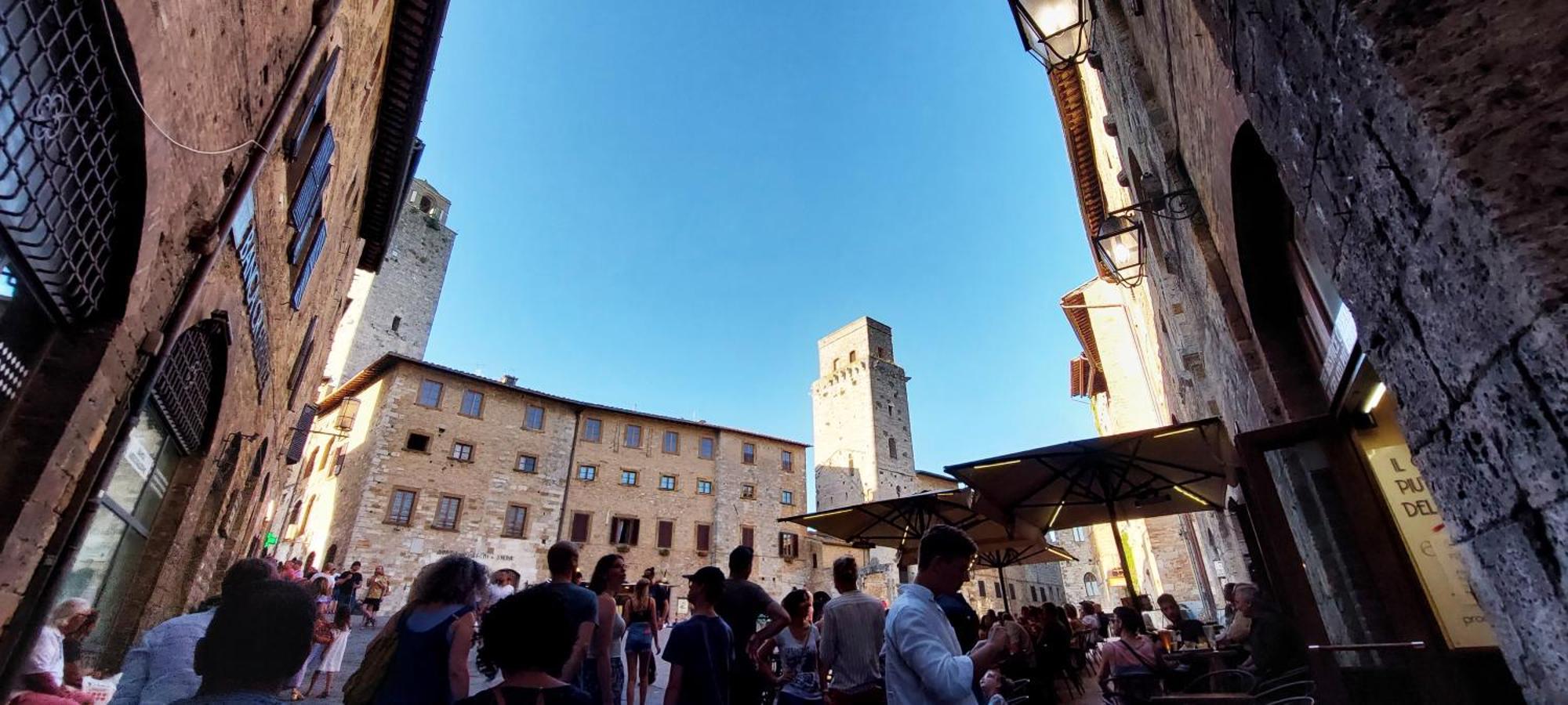 Casa Nel Centro Storico Apartment ซานจีมิญญาโน ภายนอก รูปภาพ