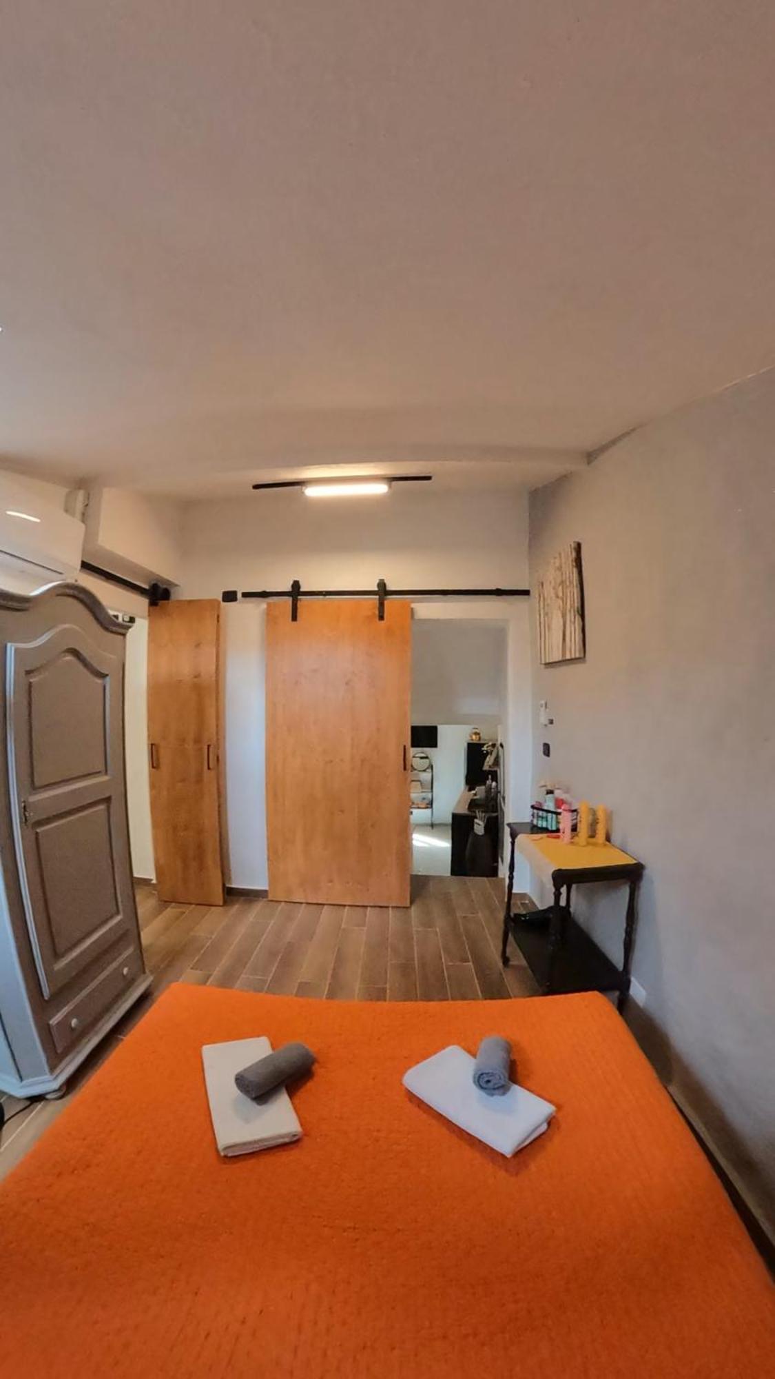 Casa Nel Centro Storico Apartment ซานจีมิญญาโน ภายนอก รูปภาพ